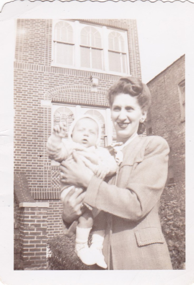 Peter and Mom baby 1947.jpg